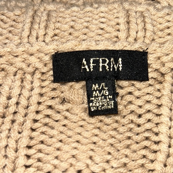 AFRM Bostom Oversized Long Cable Knit Sweater in Sand M/L - Picture 8 of 10